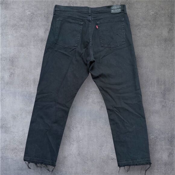 Levi's Premium Wedgie Straight Black Frayed Hem Jeans - Picture 2 of 10